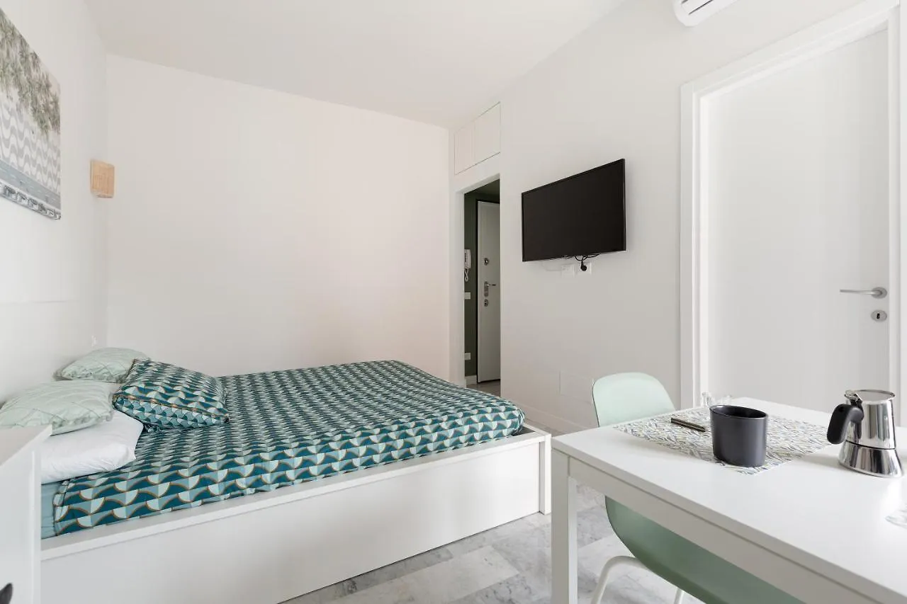 מילאנו Comfy Studio X2 - 1,1 Km Far From Iulm University! 0*,